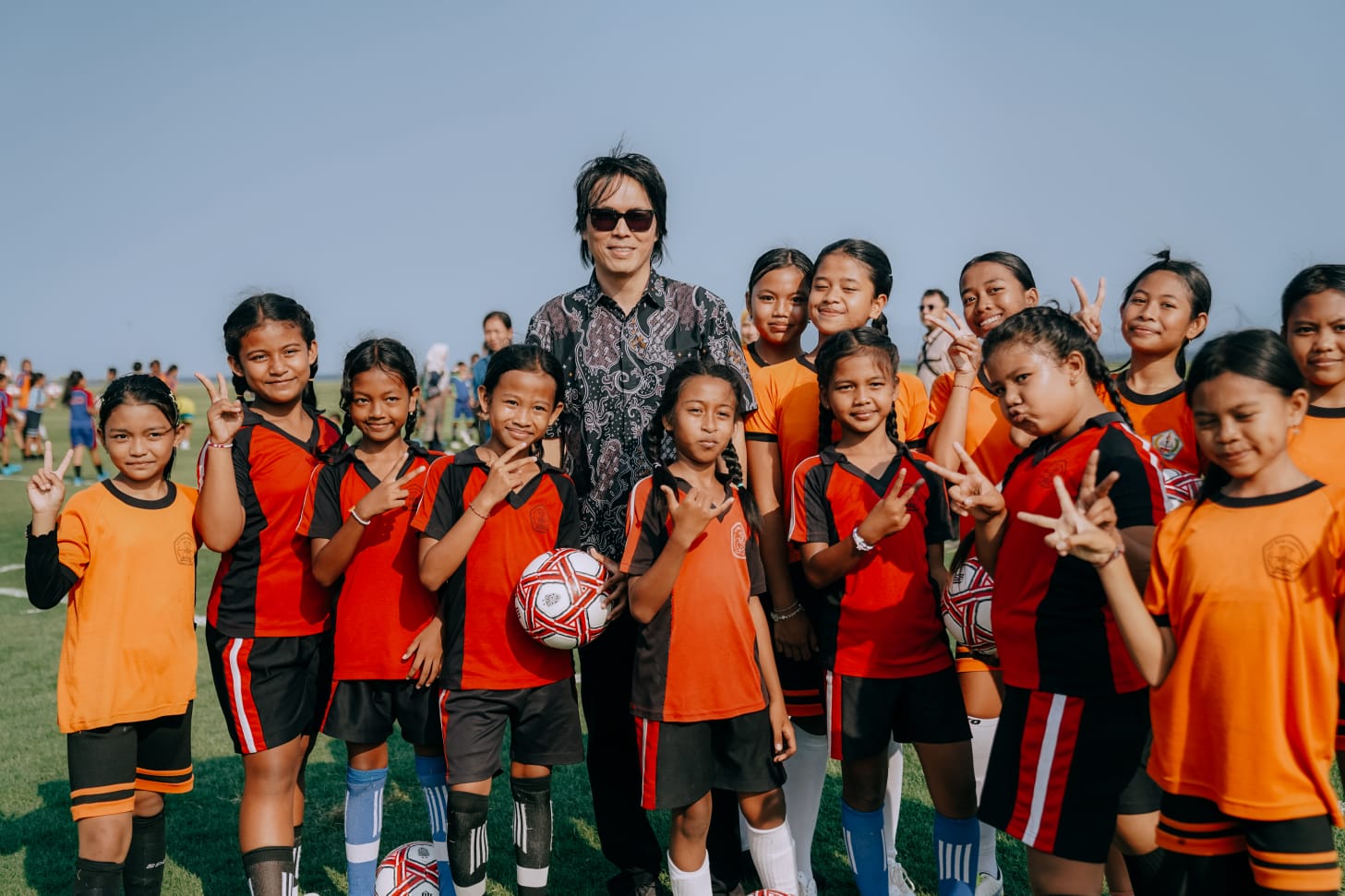 Once Mekel dalam kunjungan Komisi X DPR RI ke Bali United Training Center